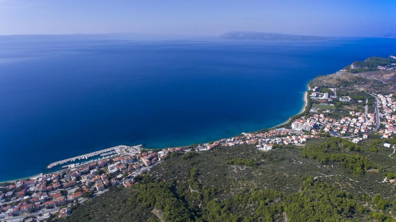 Apartments And Rooms By The Sea Tucepi, Makarska - 6058 Bagian luar foto